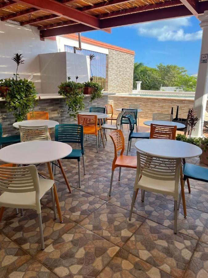 Capital Center Hotel Cancún Esterno foto
